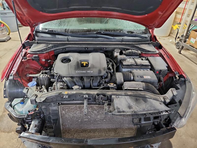 Фото 11 - HYUNDAI ELANTRA