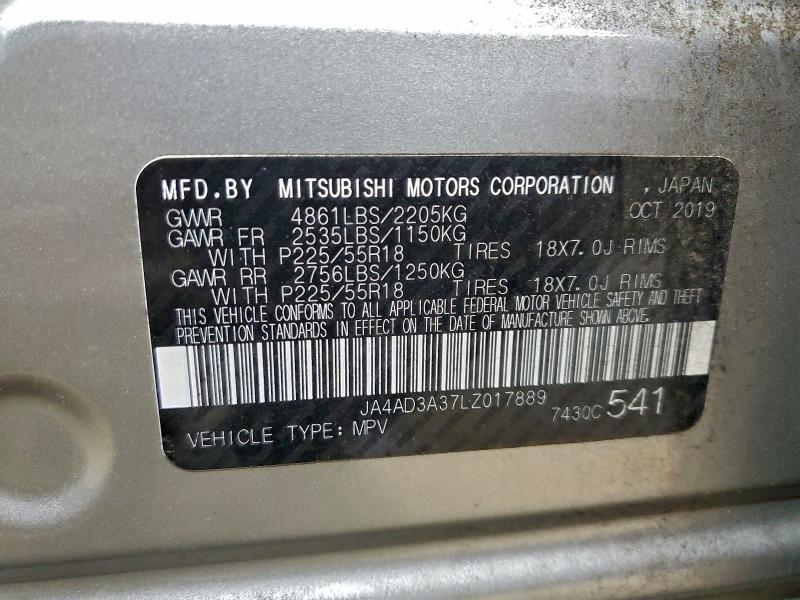 Фото 13 - MITSUBISHI OUTLANDER