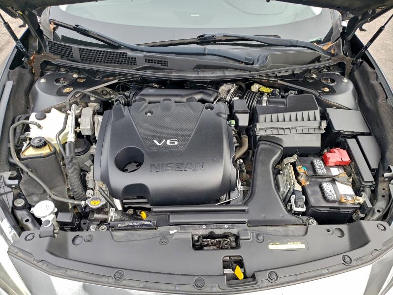 Фото 11 - NISSAN MAXIMA