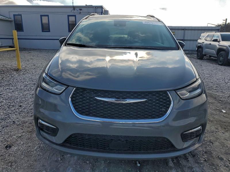 Фото 5 - CHRYSLER PACIFICA