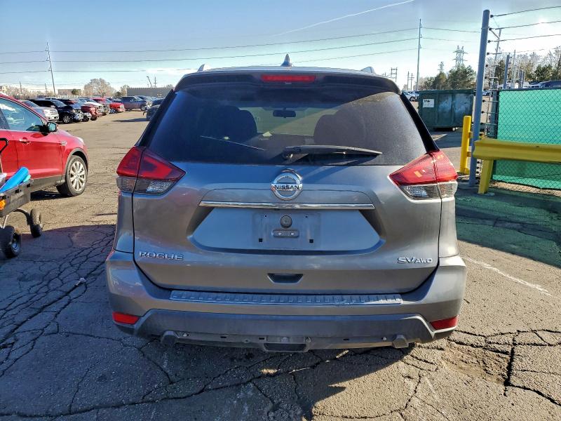 Фото 6 - NISSAN ROGUE