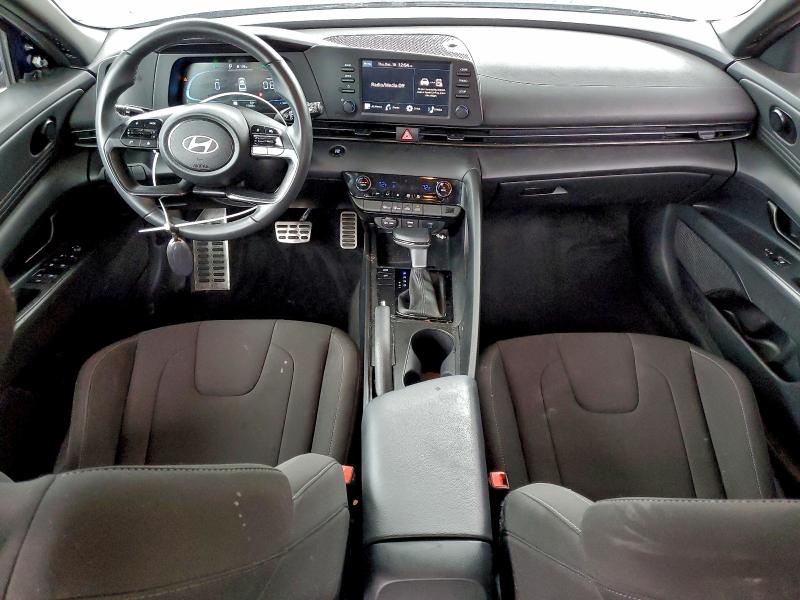 Фото 8 - HYUNDAI ELANTRA