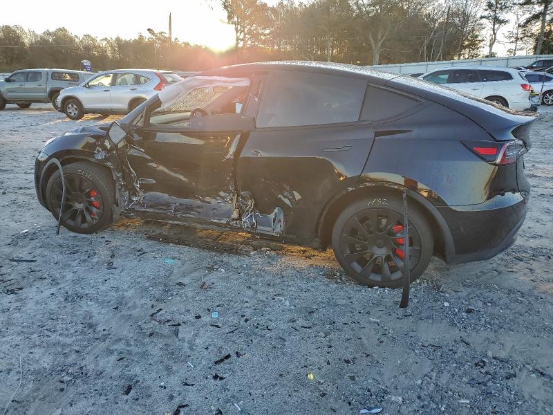 Фото 2 - TESLA MODEL Y