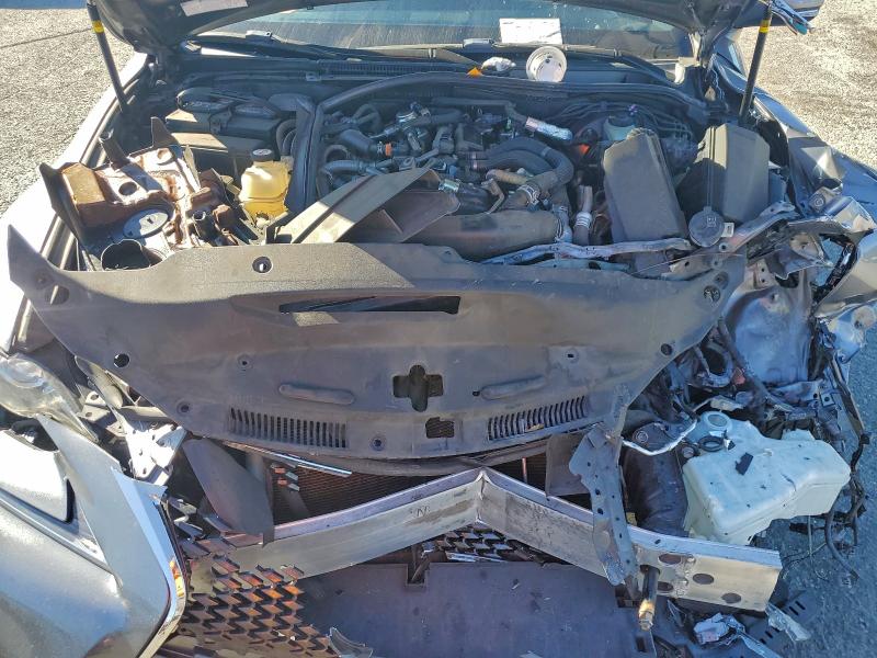 Фото 11 - LEXUS IS