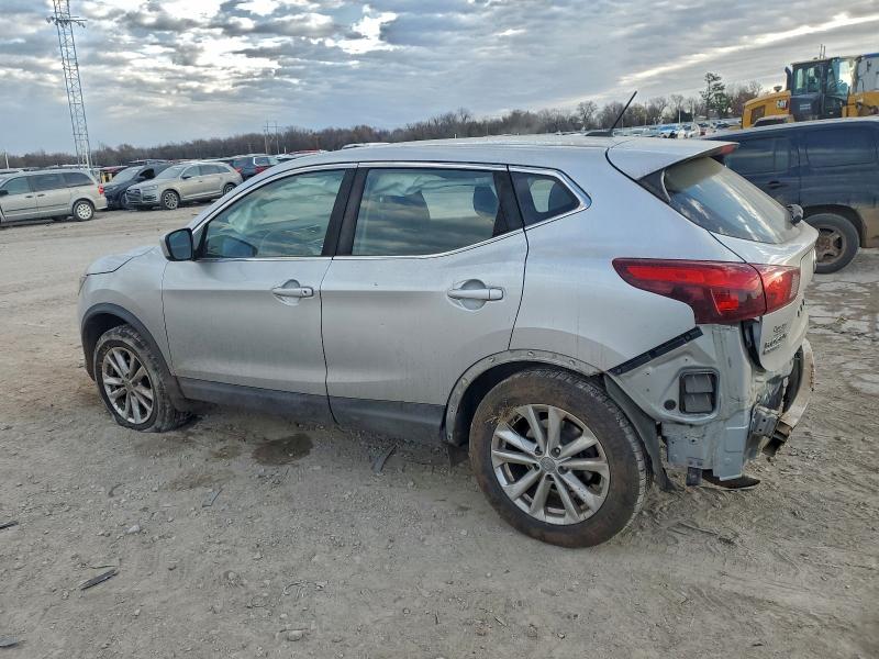 Фото 2 - NISSAN ROGUE