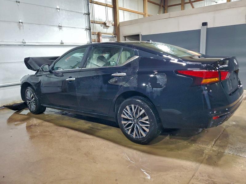 Фото 2 - NISSAN ALTIMA