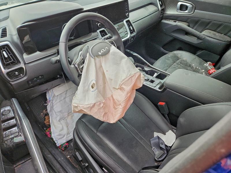 Фото 8 - KIA SORENTO