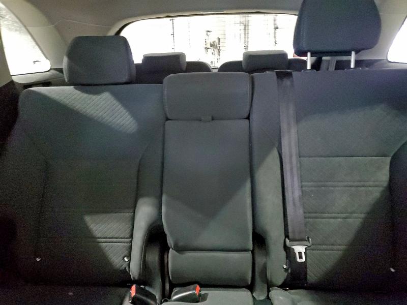 Фото 10 - KIA SORENTO