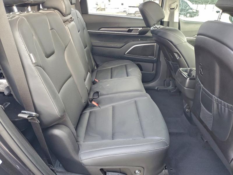 Фото 11 - KIA TELLURIDE