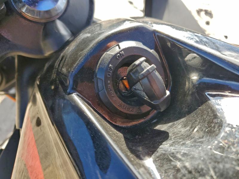 KAWASAKI EX650 F 2013