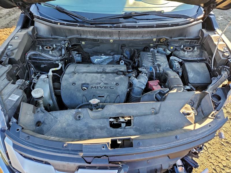 Фото 12 - MITSUBISHI OUTLANDER