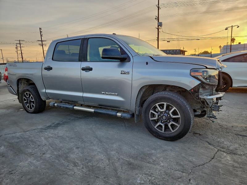 Фото 4 - TOYOTA TUNDRA