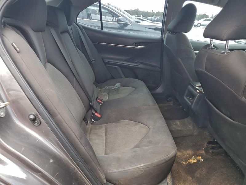 Фото 10 - TOYOTA CAMRY