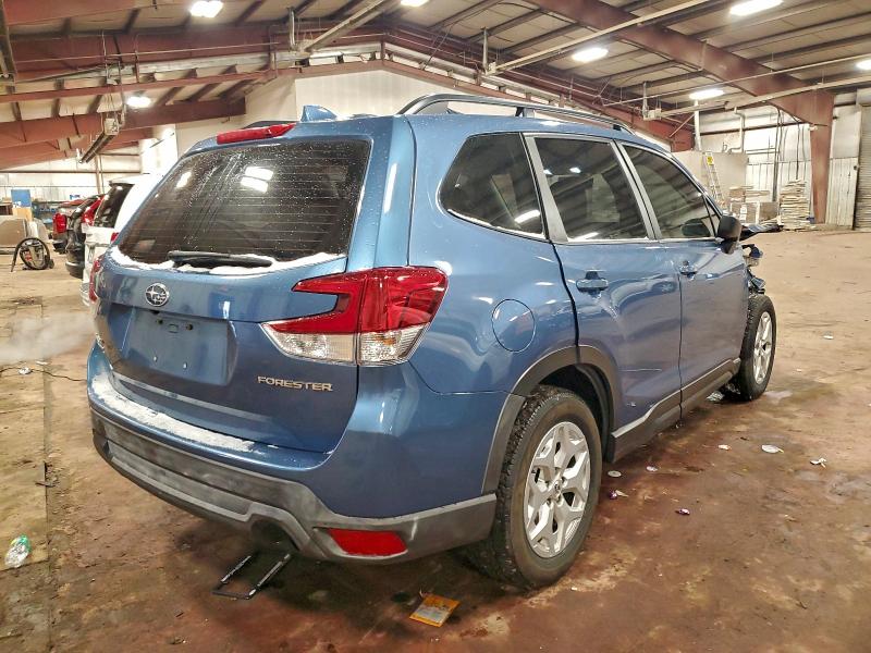 Фото 3 - SUBARU FORESTER