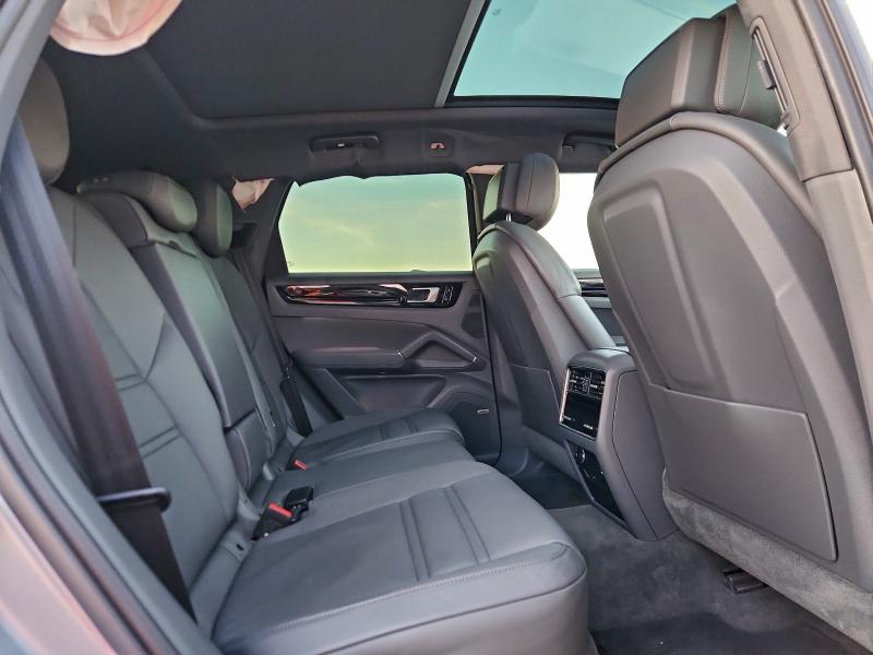 Фото 11 - PORSCHE CAYENNE