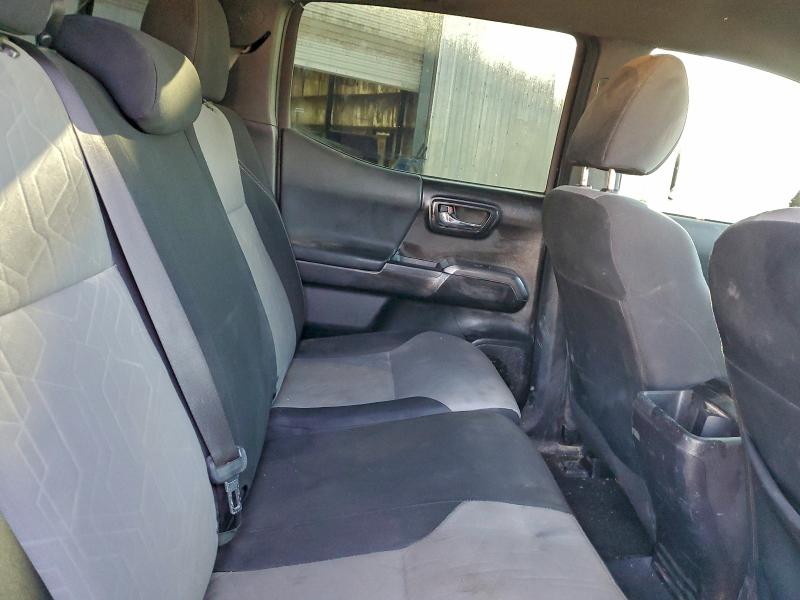 Фото 11 - TOYOTA TACOMA