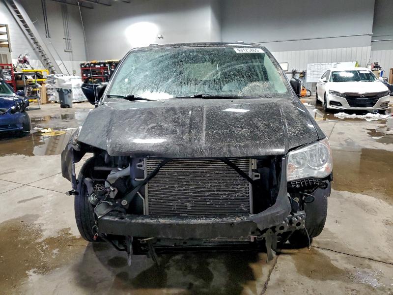 Фото 5 - CHRYSLER MINIVAN