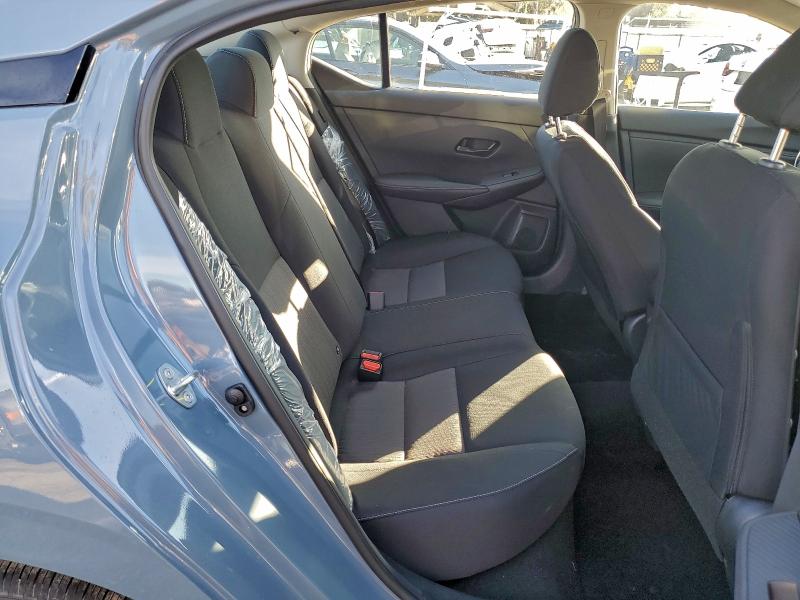 Фото 10 - NISSAN SENTRA