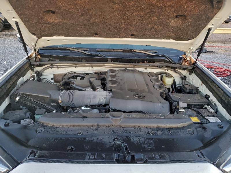 Фото 12 - TOYOTA 4RUNNER