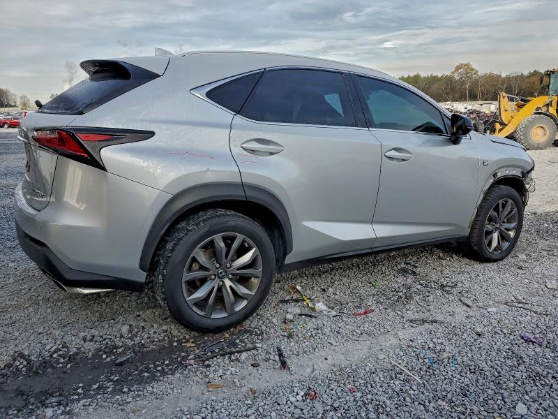 Фото 3 - LEXUS NX