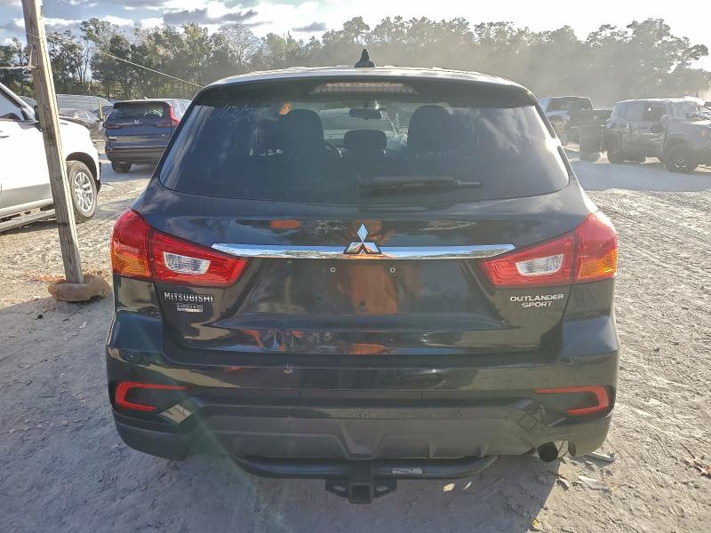 Фото 6 - MITSUBISHI OUTLANDER