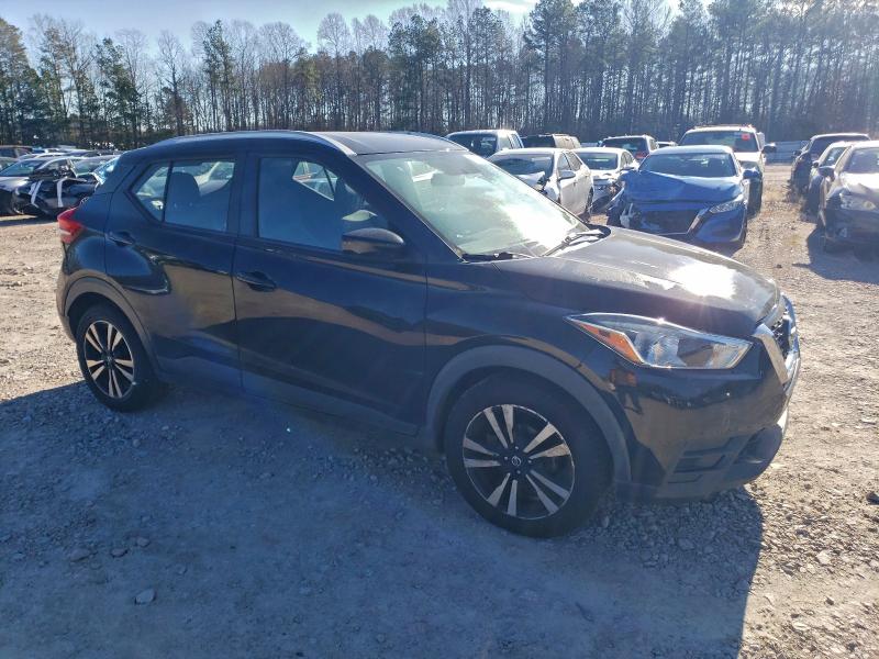 Фото 4 - NISSAN KICKS