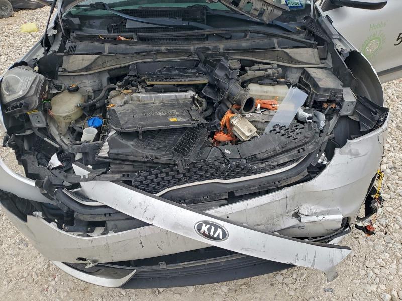 Фото 12 - KIA NIRO