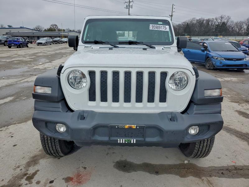 Фото 5 - JEEP WRANGLER