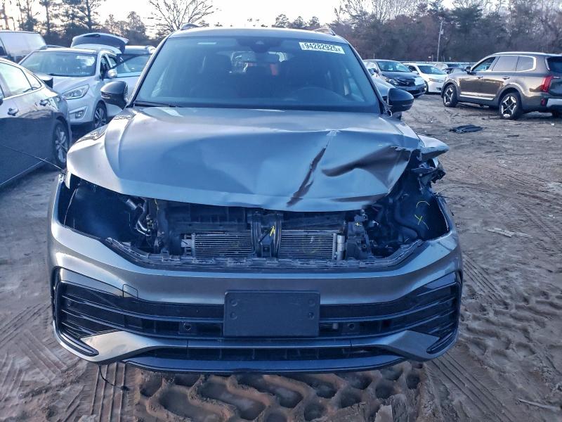 Фото 5 - VOLKSWAGEN TIGUAN