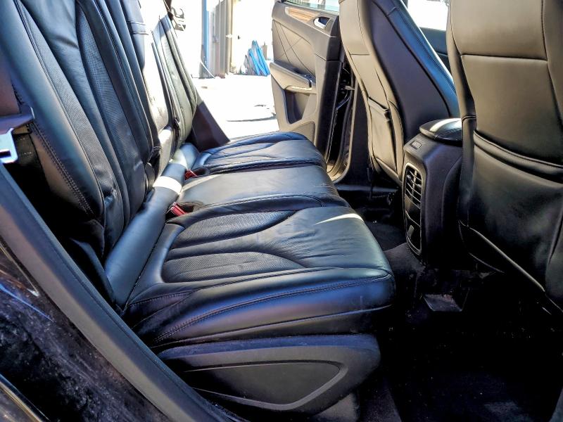 Фото 11 - LINCOLN MKZ