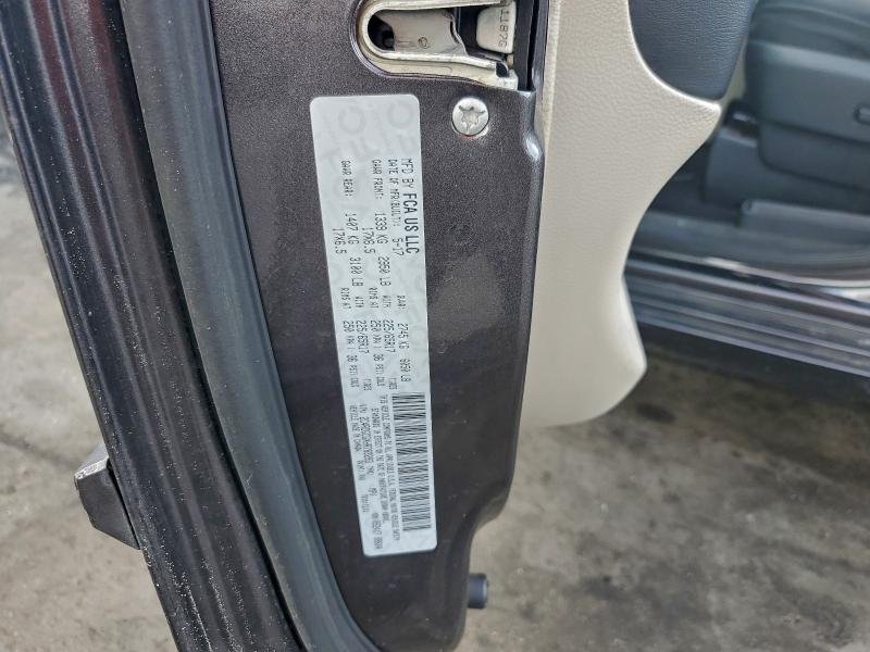 Фото 13 - DODGE CARAVAN