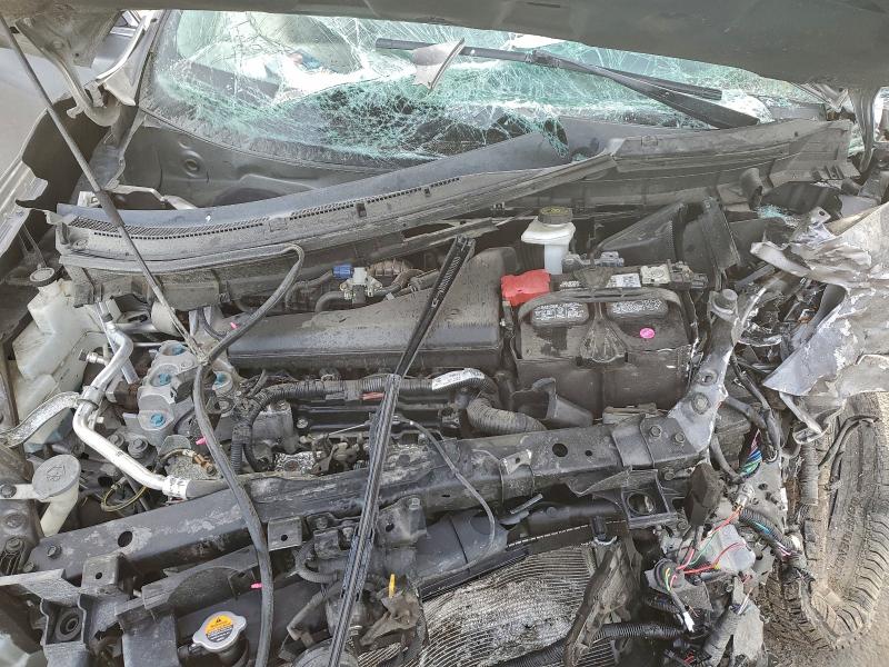 Фото 12 - NISSAN ROGUE