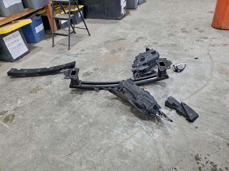 Фото 12 - HYUNDAI ELANTRA