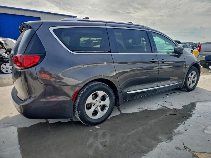 Фото 3 - CHRYSLER PACIFICA