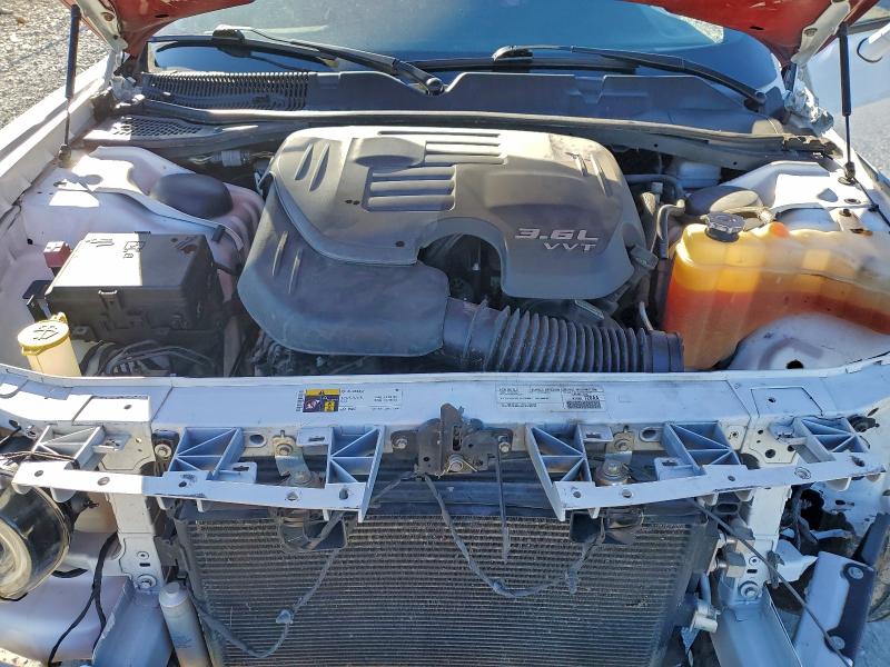 Фото 11 - DODGE CHALLENGER