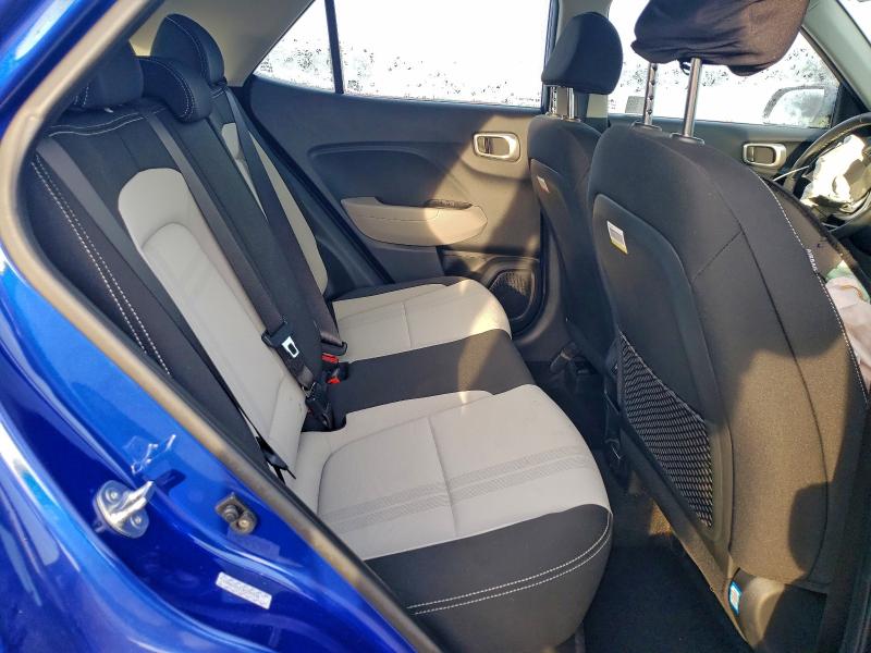 Фото 11 - HYUNDAI VENUE