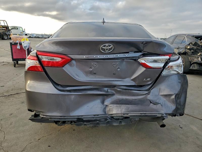 Фото 6 - TOYOTA CAMRY