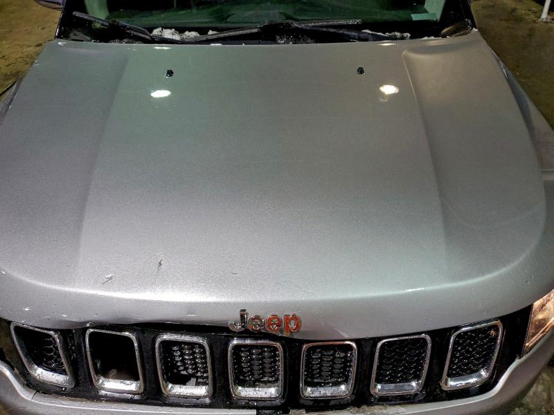 Фото 12 - JEEP COMPASS