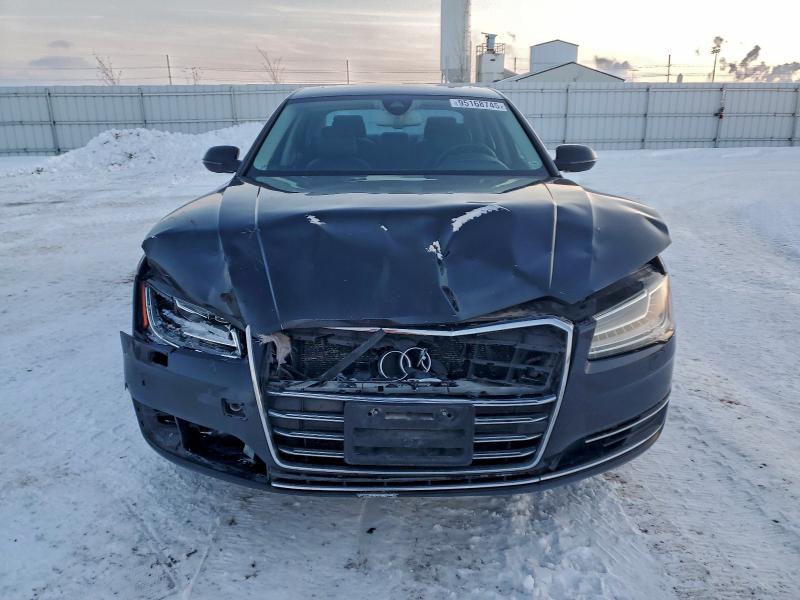 Фото 5 - AUDI A8
