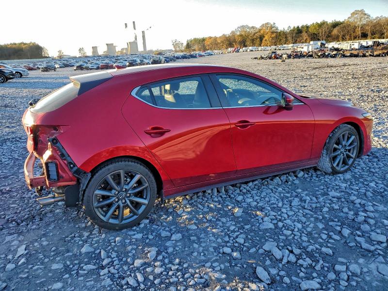 Фото 3 - MAZDA 3