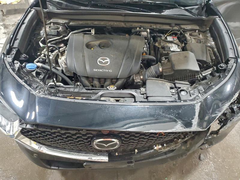 Фото 12 - MAZDA CX30