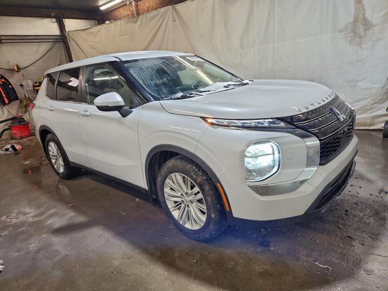 Фото 4 - MITSUBISHI OUTLANDER