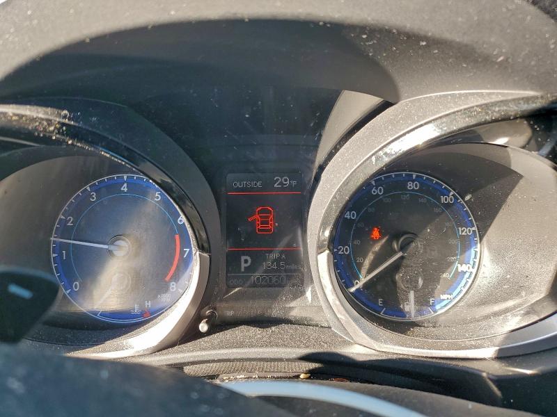 Фото 9 - TOYOTA COROLLA