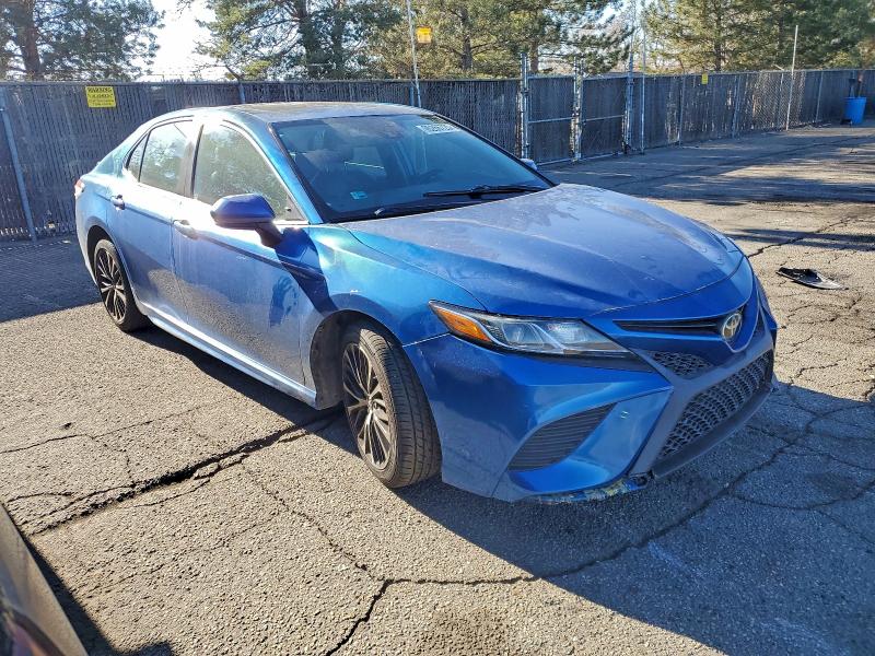 Фото 4 - TOYOTA CAMRY