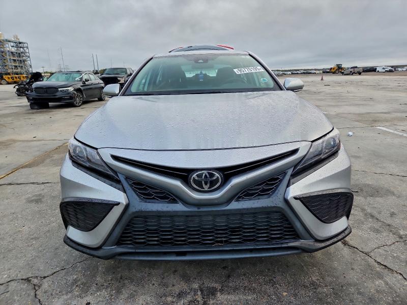Фото 5 - TOYOTA CAMRY