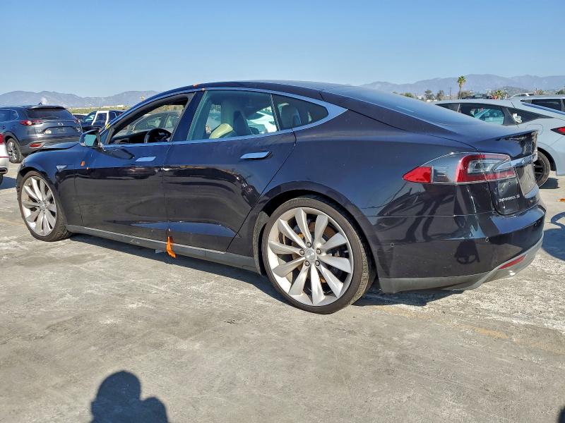 Фото 2 - TESLA MODEL S