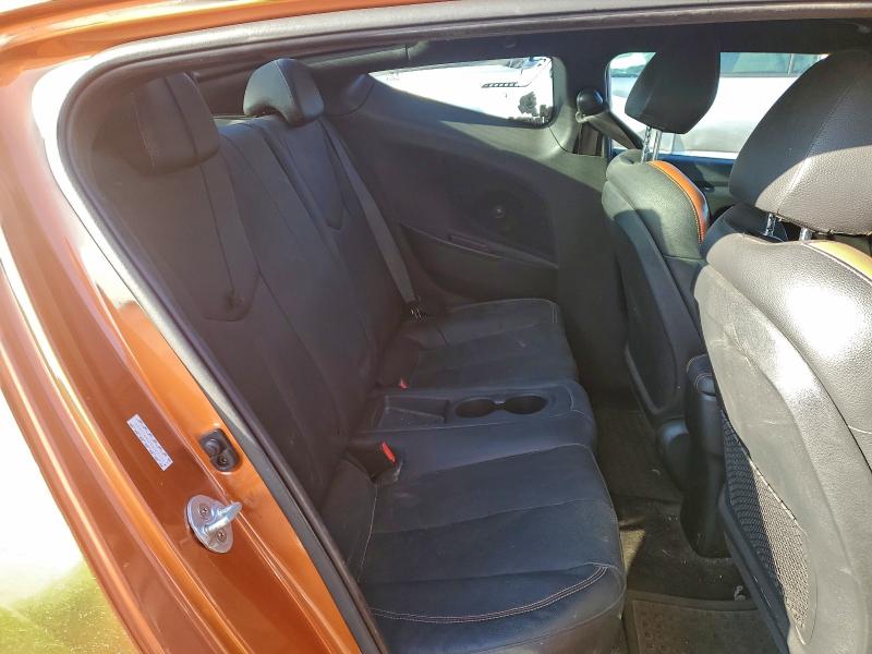 Фото 10 - HYUNDAI VELOSTER