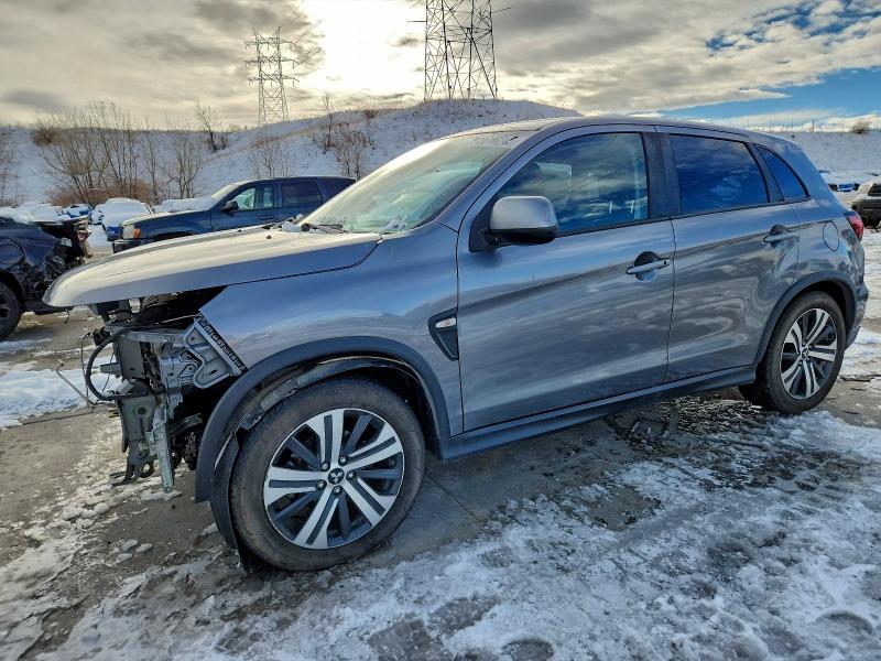 Фото 1 - MITSUBISHI OUTLANDER