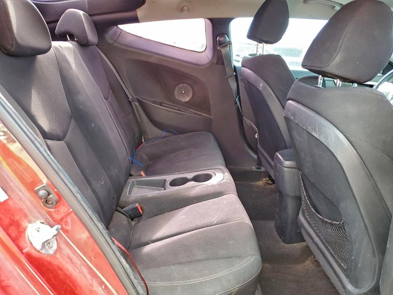 Фото 10 - HYUNDAI VELOSTER