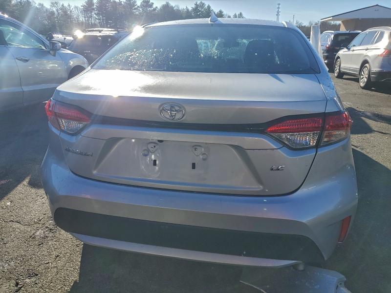 Фото 6 - TOYOTA COROLLA